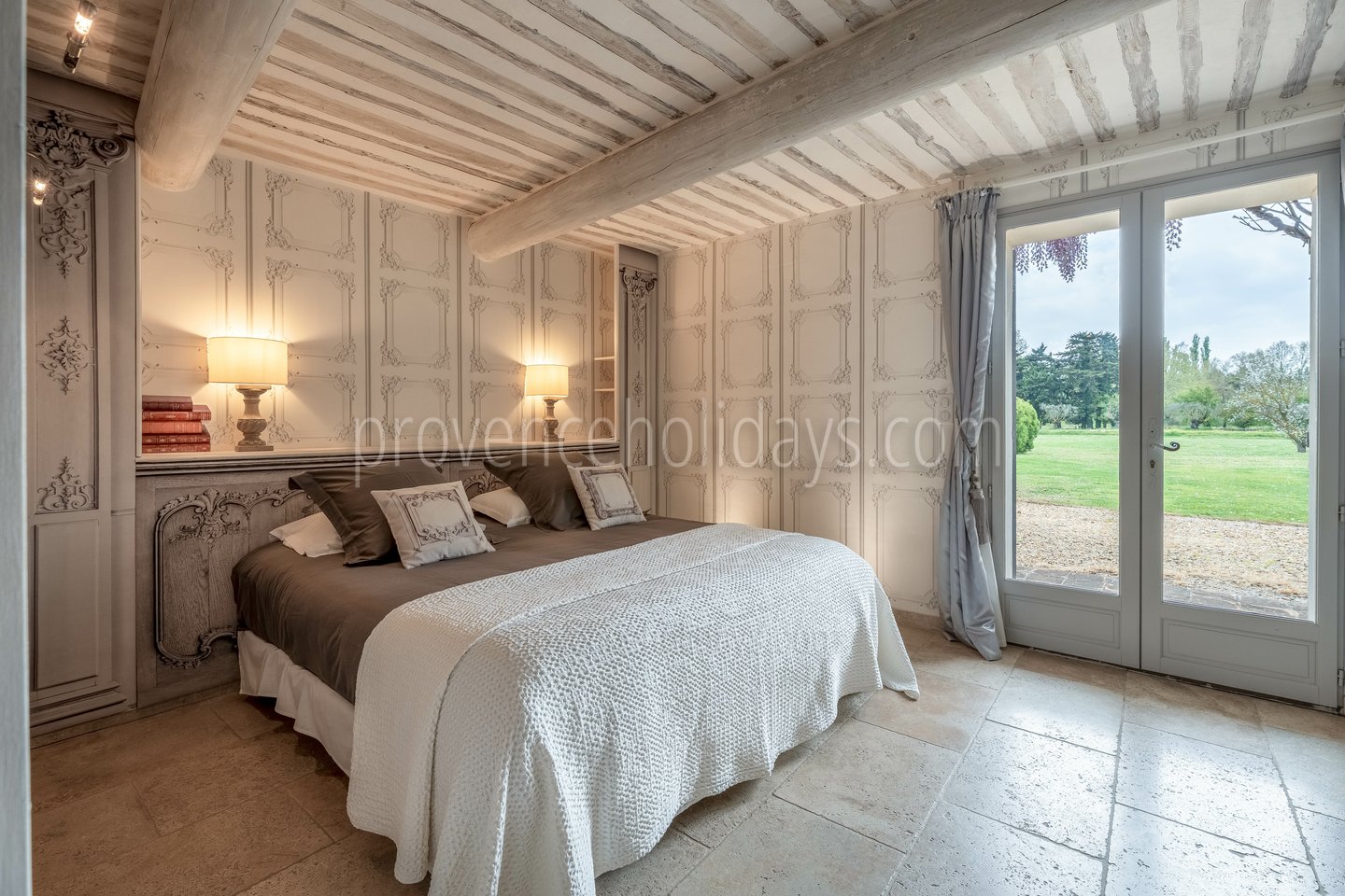 42 - Mas des Vignes: Villa: Bedroom