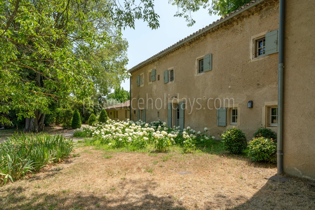41 - Mas des Chênes Verts: Villa: Exterior