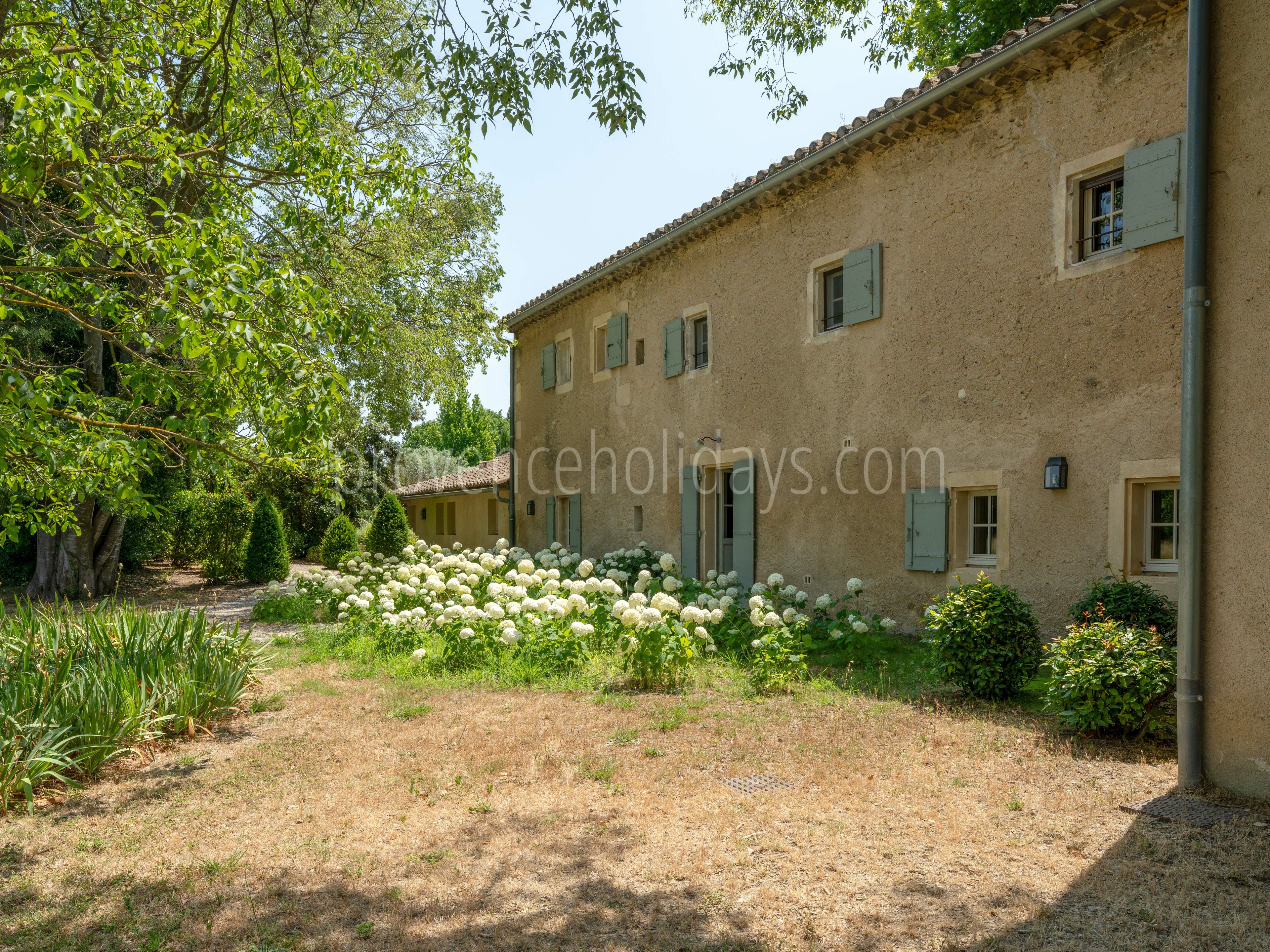 41 - Mas des Chênes Verts: Villa: Exterior