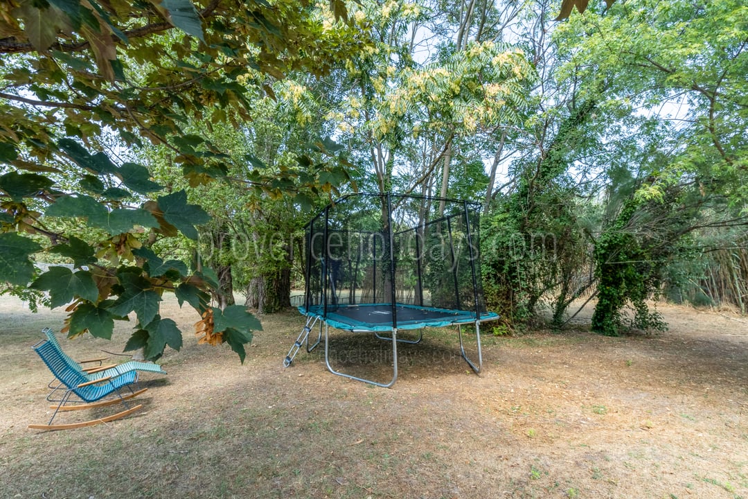 Trampoline