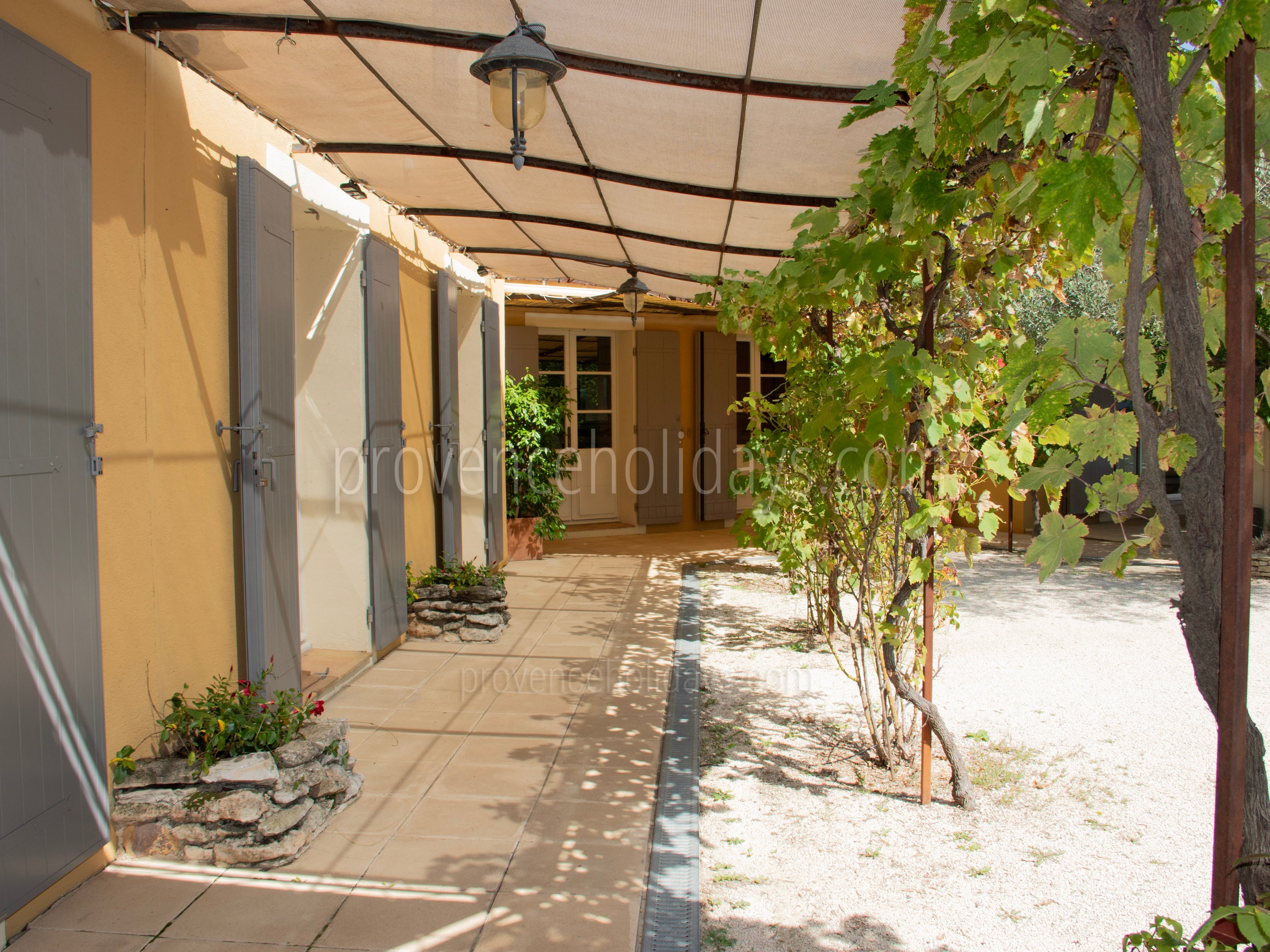 6 - Villa des Rosiers: Villa: Exterior