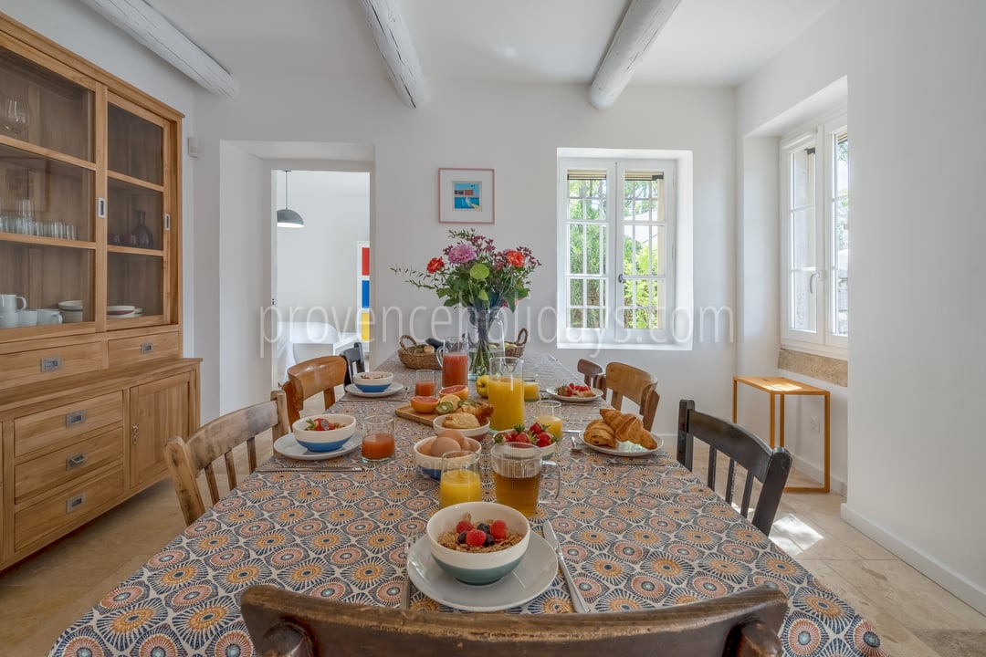 3 - Mas des Aires: Villa: Interior