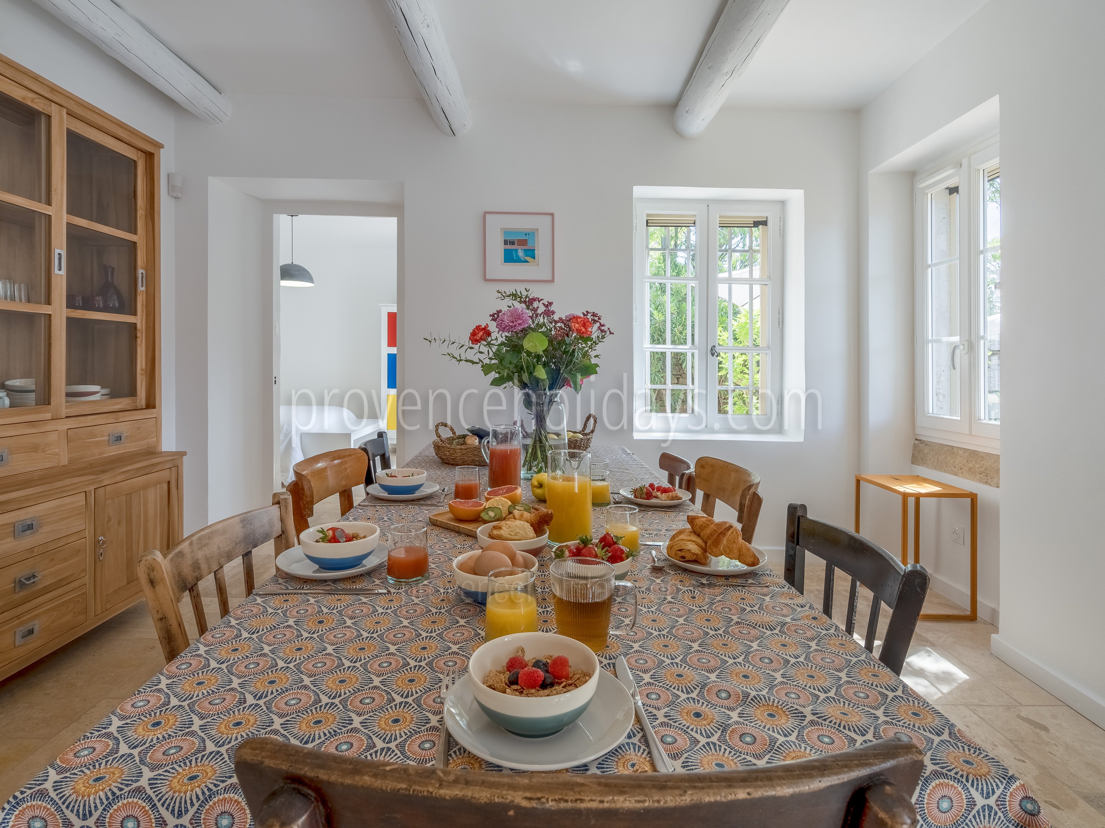 3 - Mas des Aires: Villa: Interior