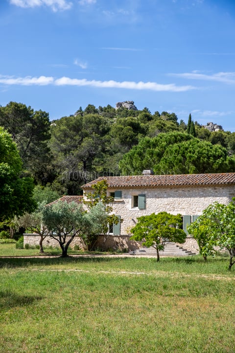 99 - Maison Lili: Villa: Exterior