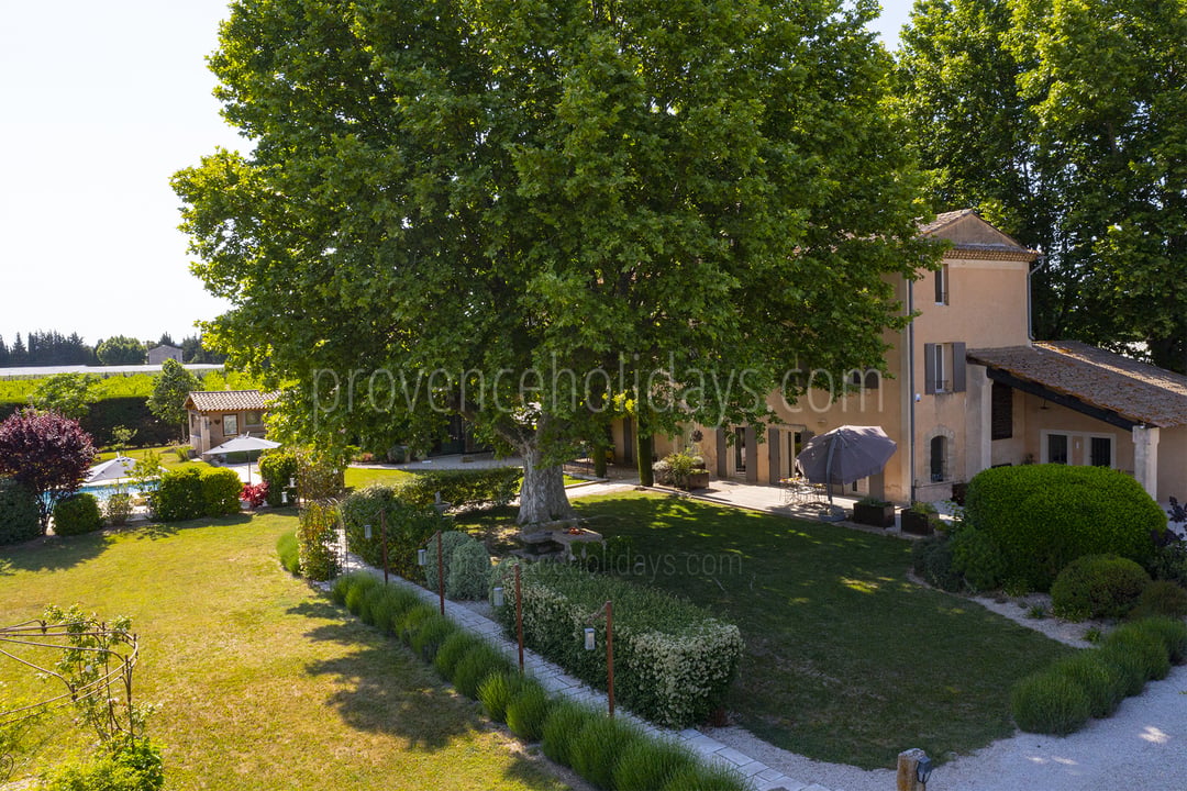 27 - Bastide du Vieux Platane: Villa: Exterior
