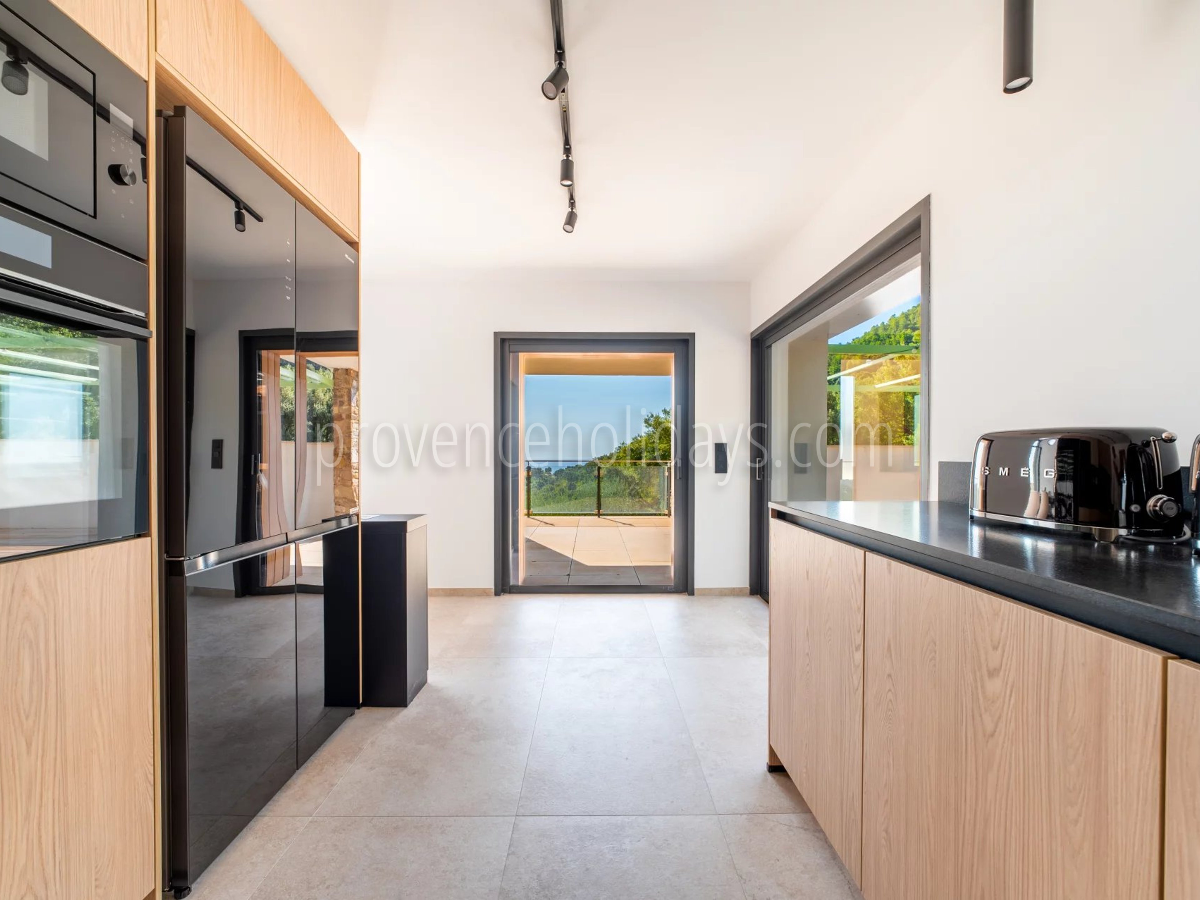 6 - Hedendaagse villa in Cavalaire-sur-Mer: Villa: Interior