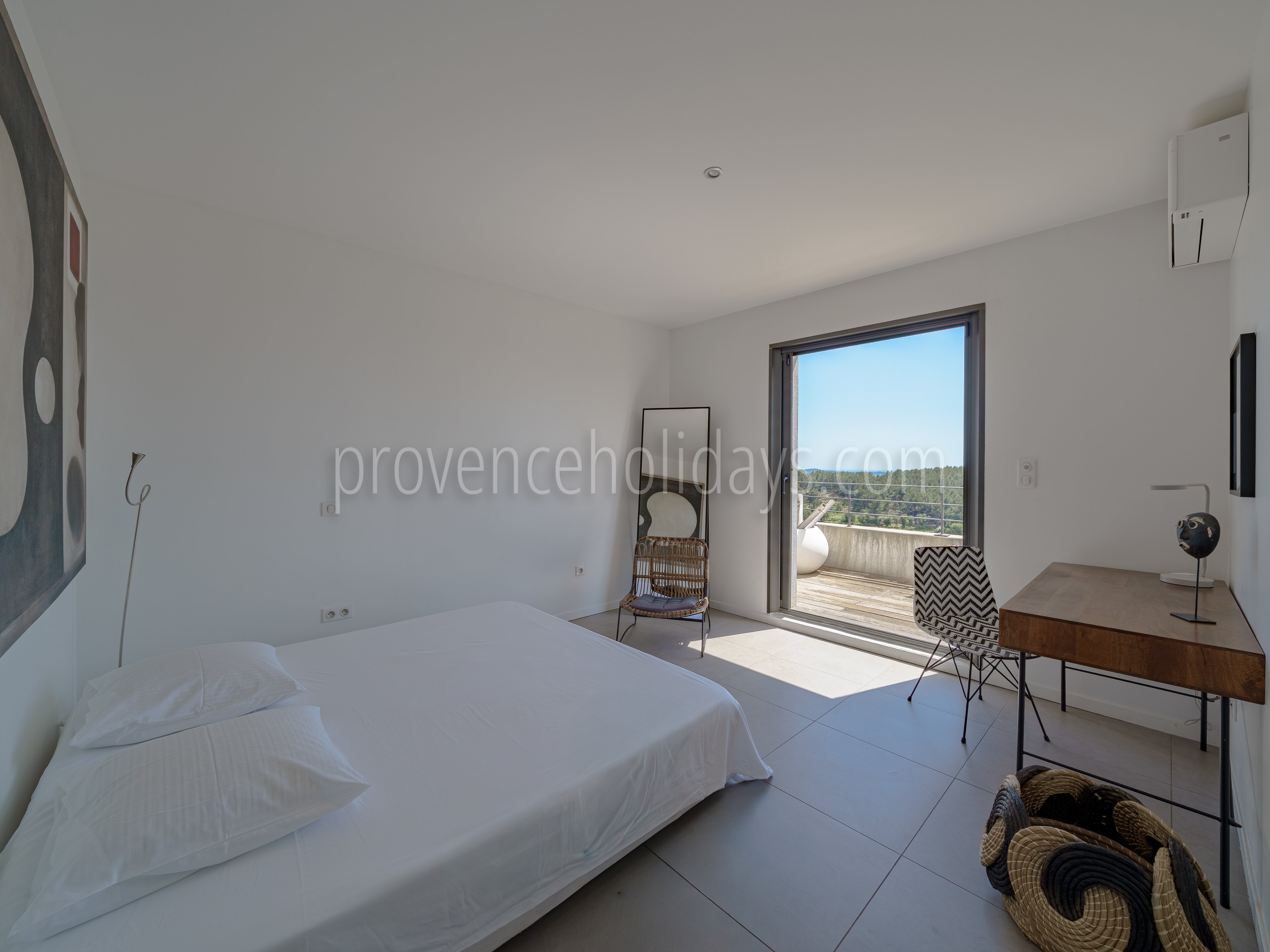 7 - Villa Gregoria: Villa: Bedroom