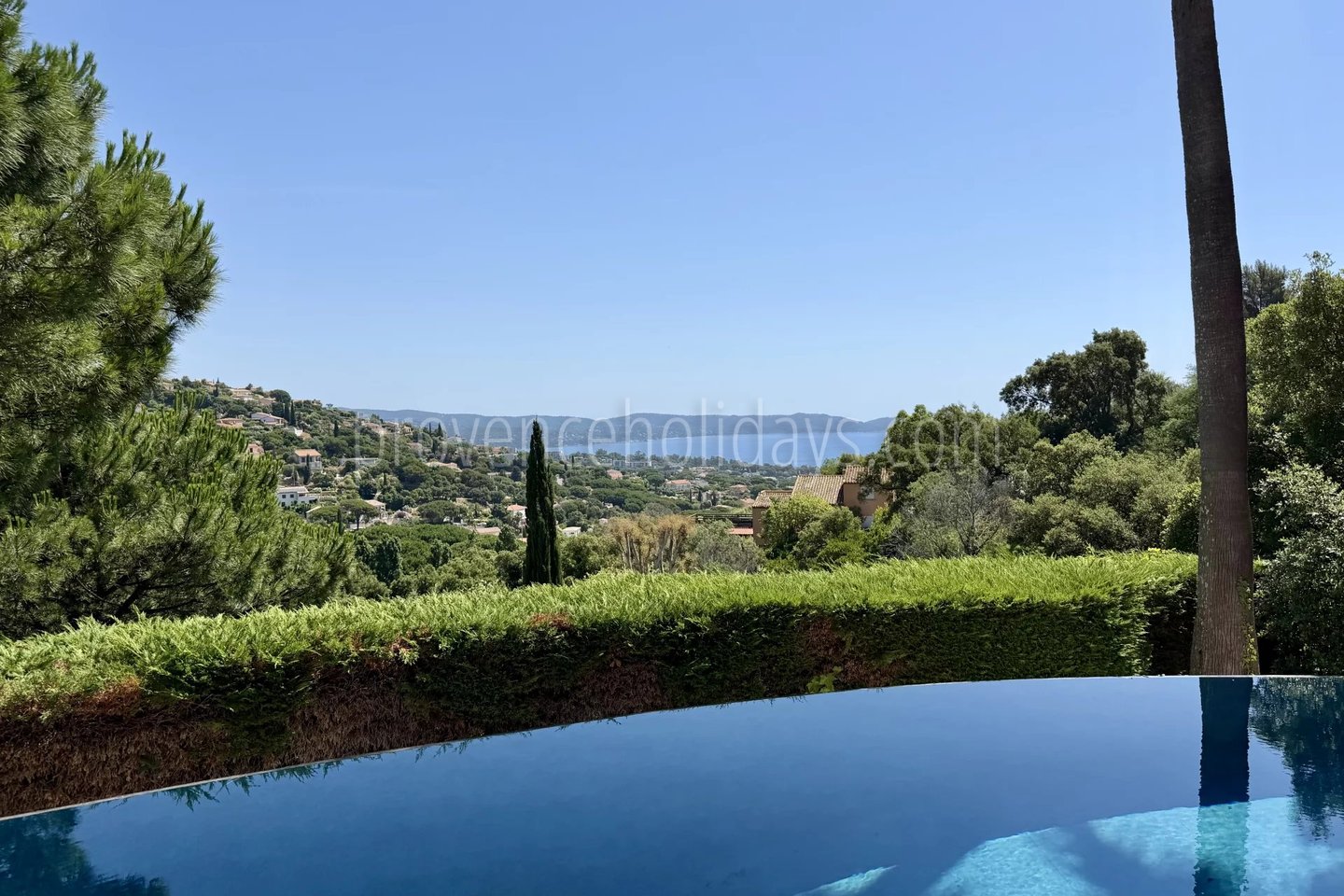 21 - Villa mit Kamin in Cavalaire-sur-Mer: Villa: Pool