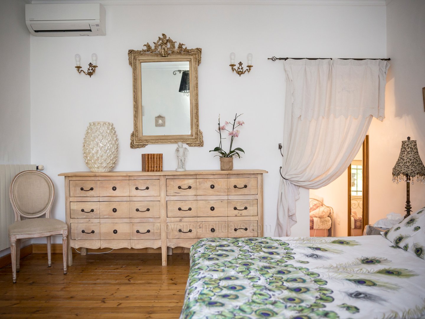 17 - Mas de Mazette: Villa: Bedroom