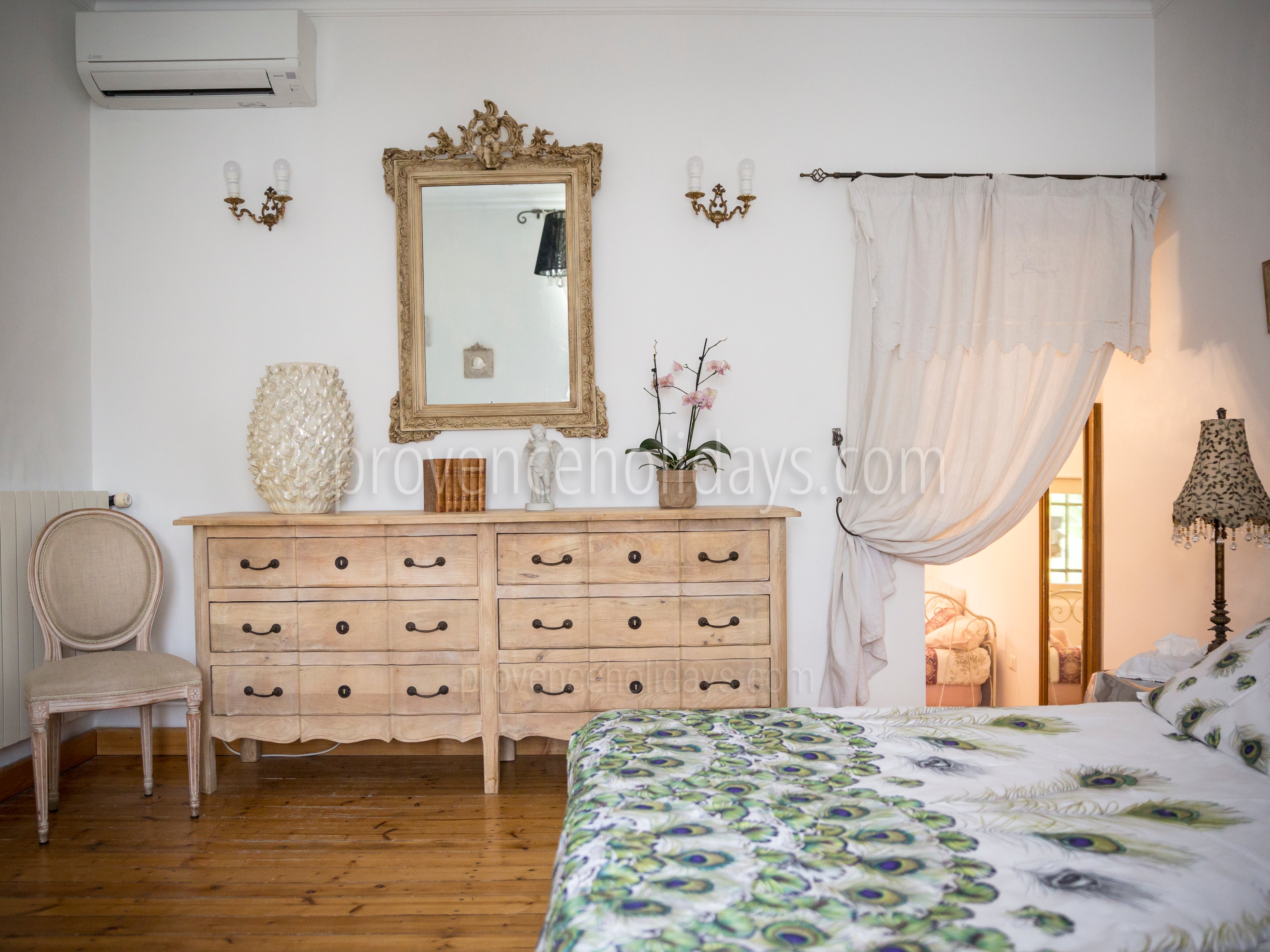 14 - Mas de Mazette: Villa: Bedroom