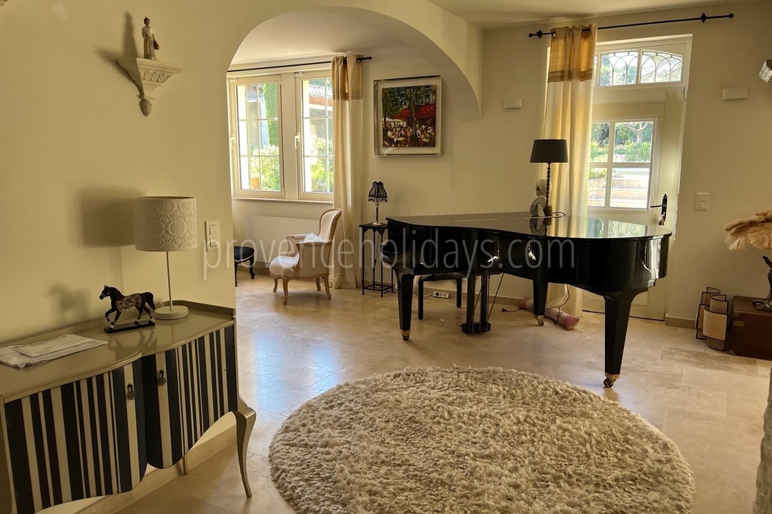 15 - Le Mas de la Cabro: Villa: Interior