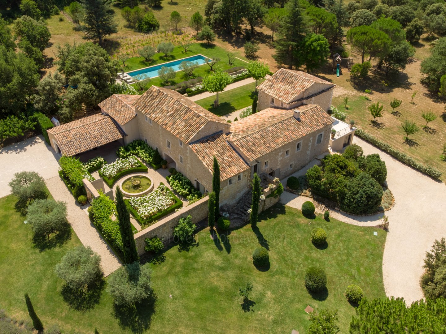 1 - Mas Saint-Julien: Villa: Exterior