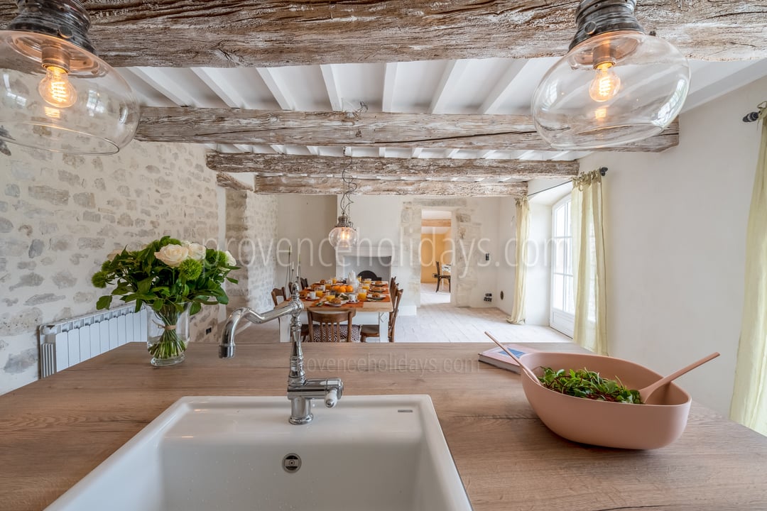 17 - Mas Cerisiers: Villa: Interior