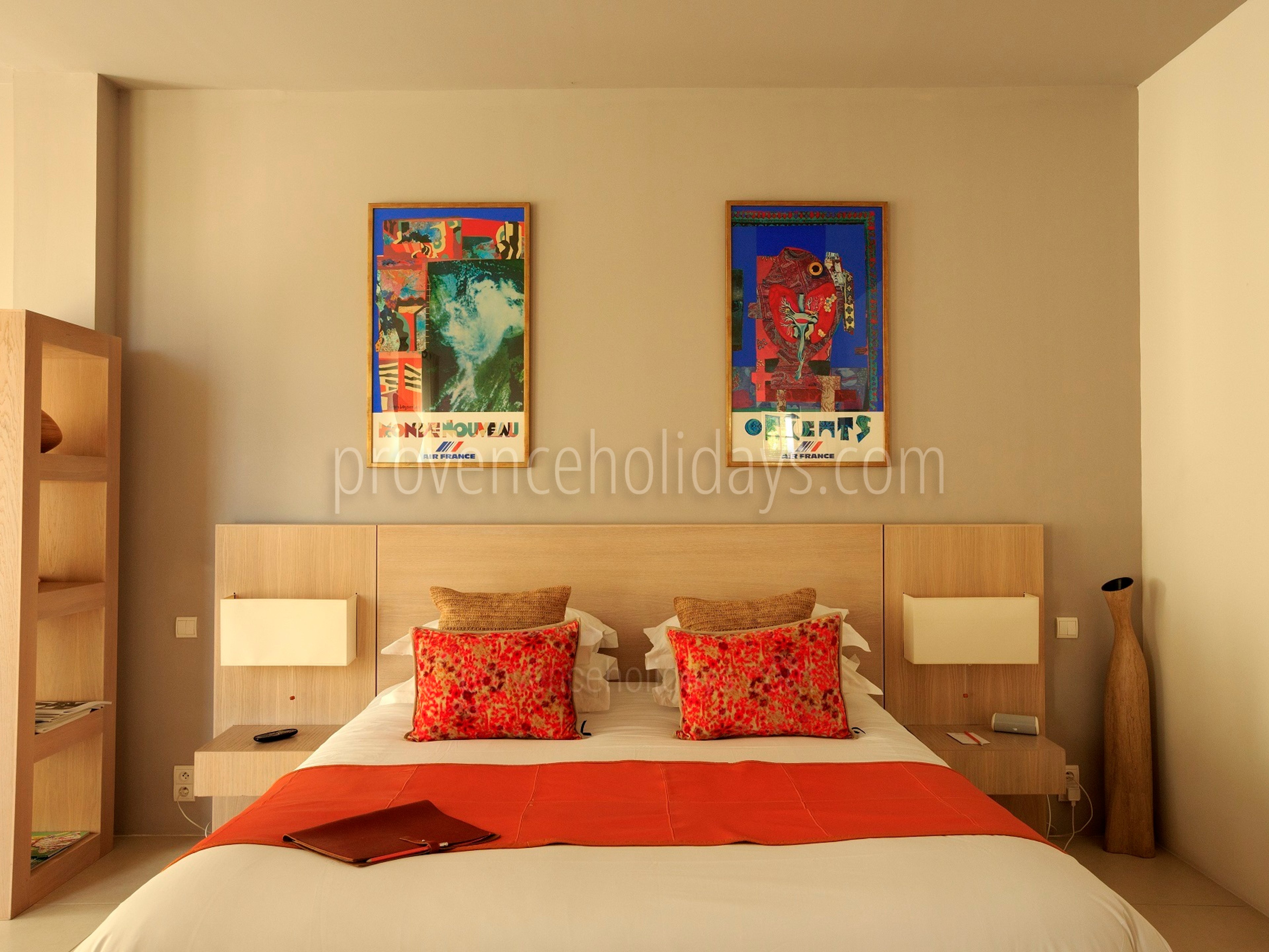32 - Mas de l\'Artiste: Villa: Bedroom