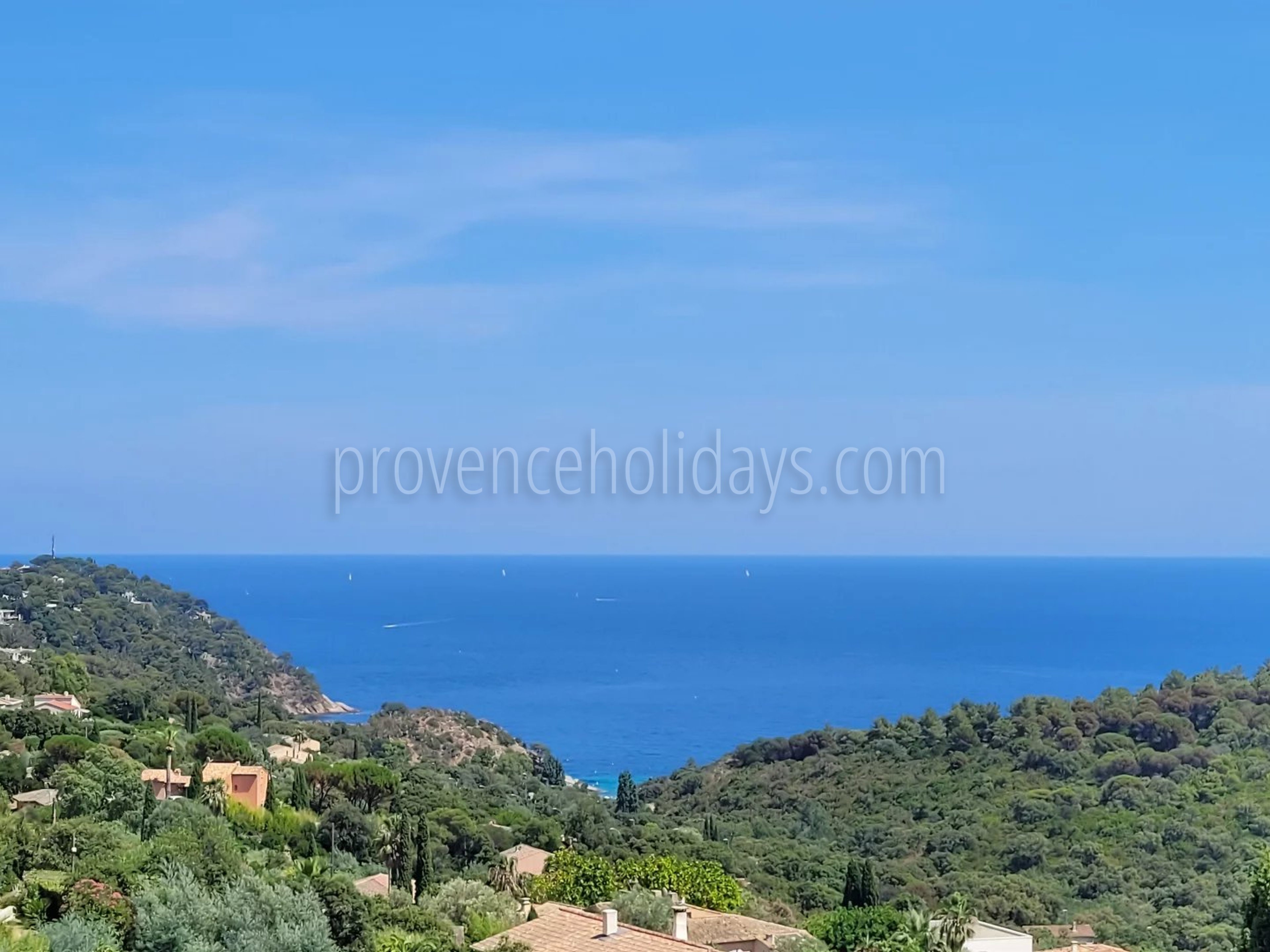 15 - Provençaalse villa in Cavalaire-sur-Mer: Villa: Exterior