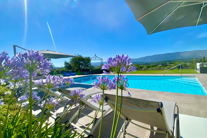 5 - Villa des Lices: Villa: Pool