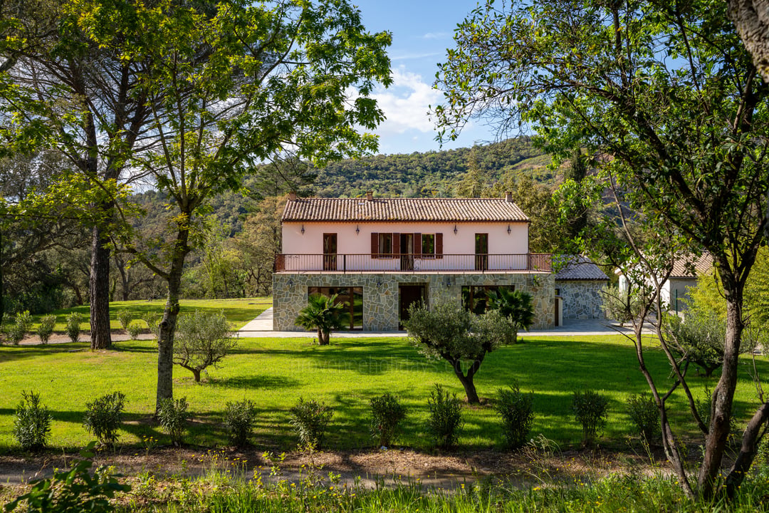 Luxe villa te huur met 2 privézwembaden aan de Golf van Saint-Tropez