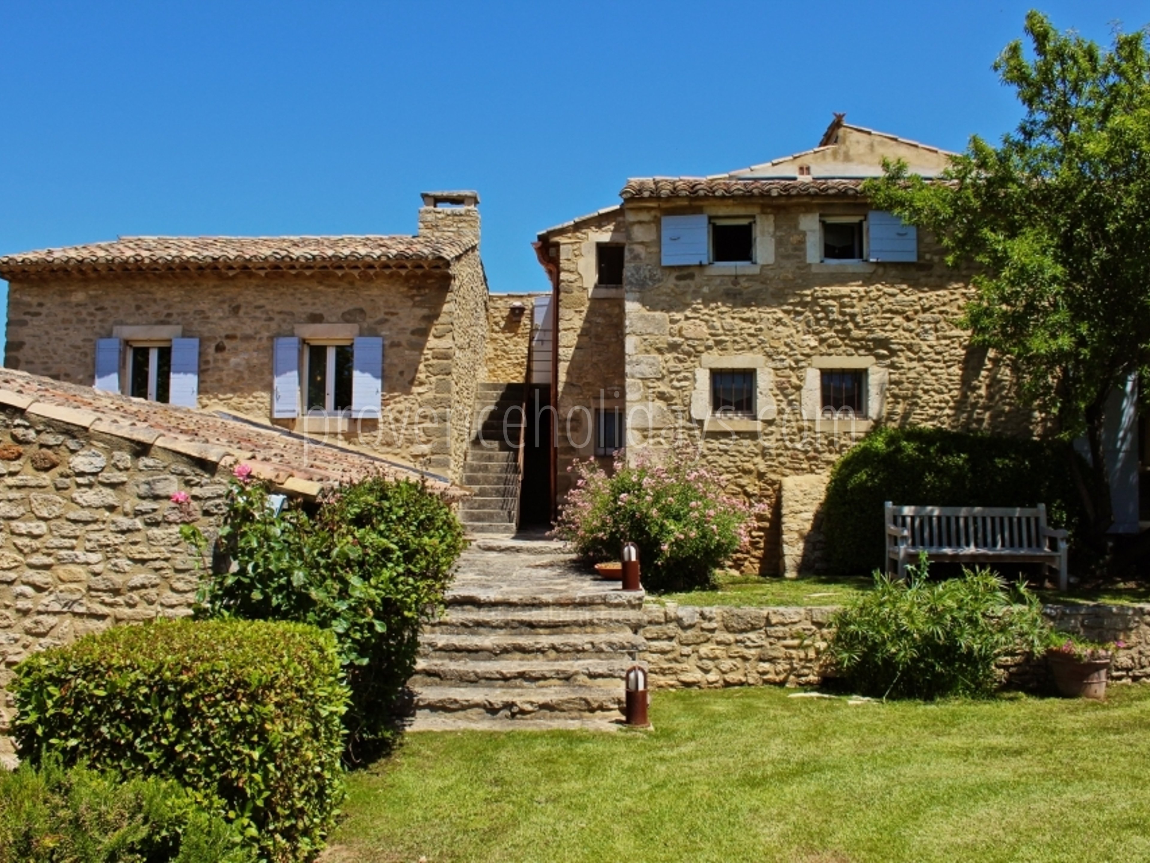 37 - Mas Bonnieux: Villa: Exterior