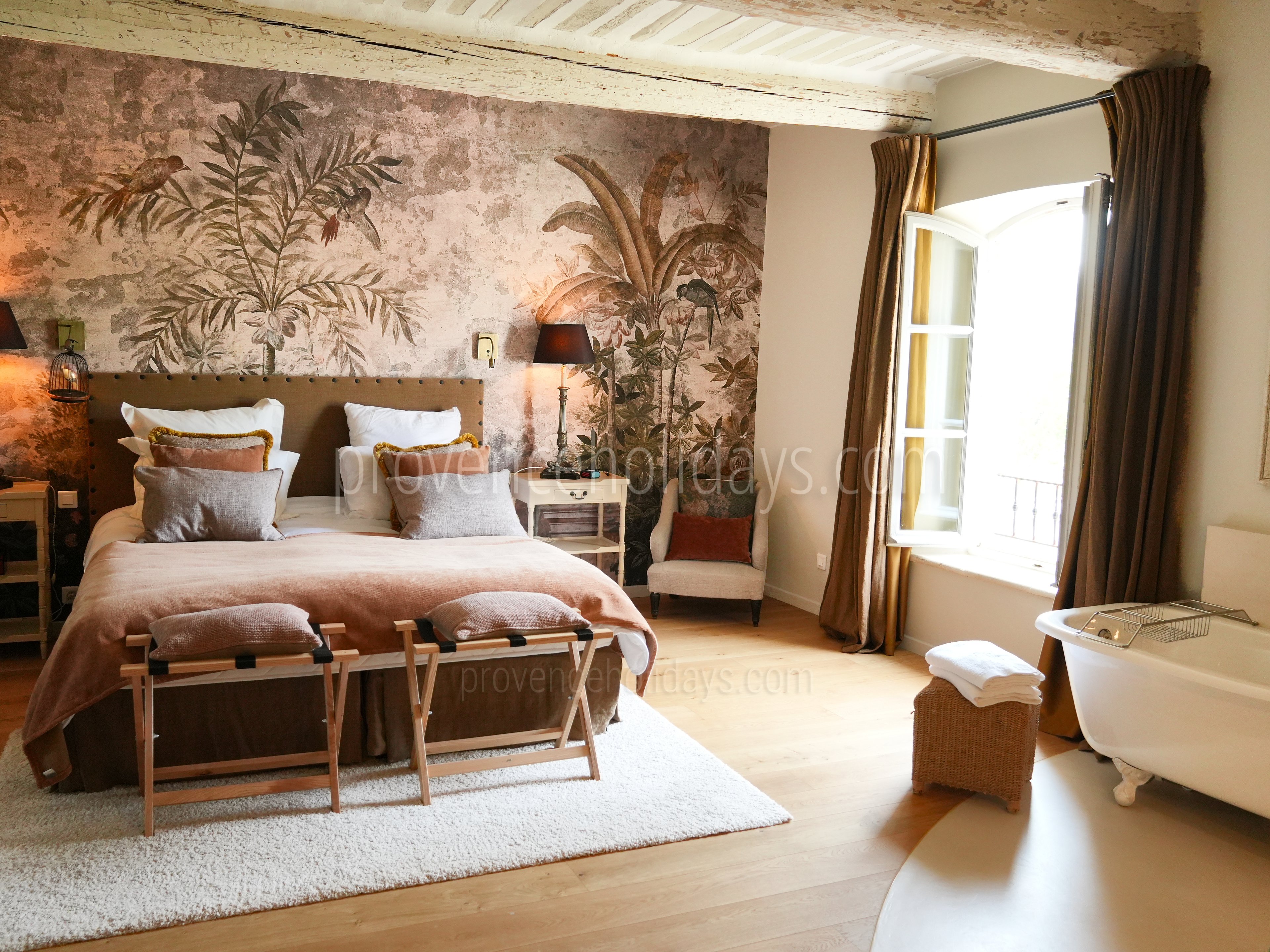 28 - Domaine du Grand Chêne: Villa: Bedroom