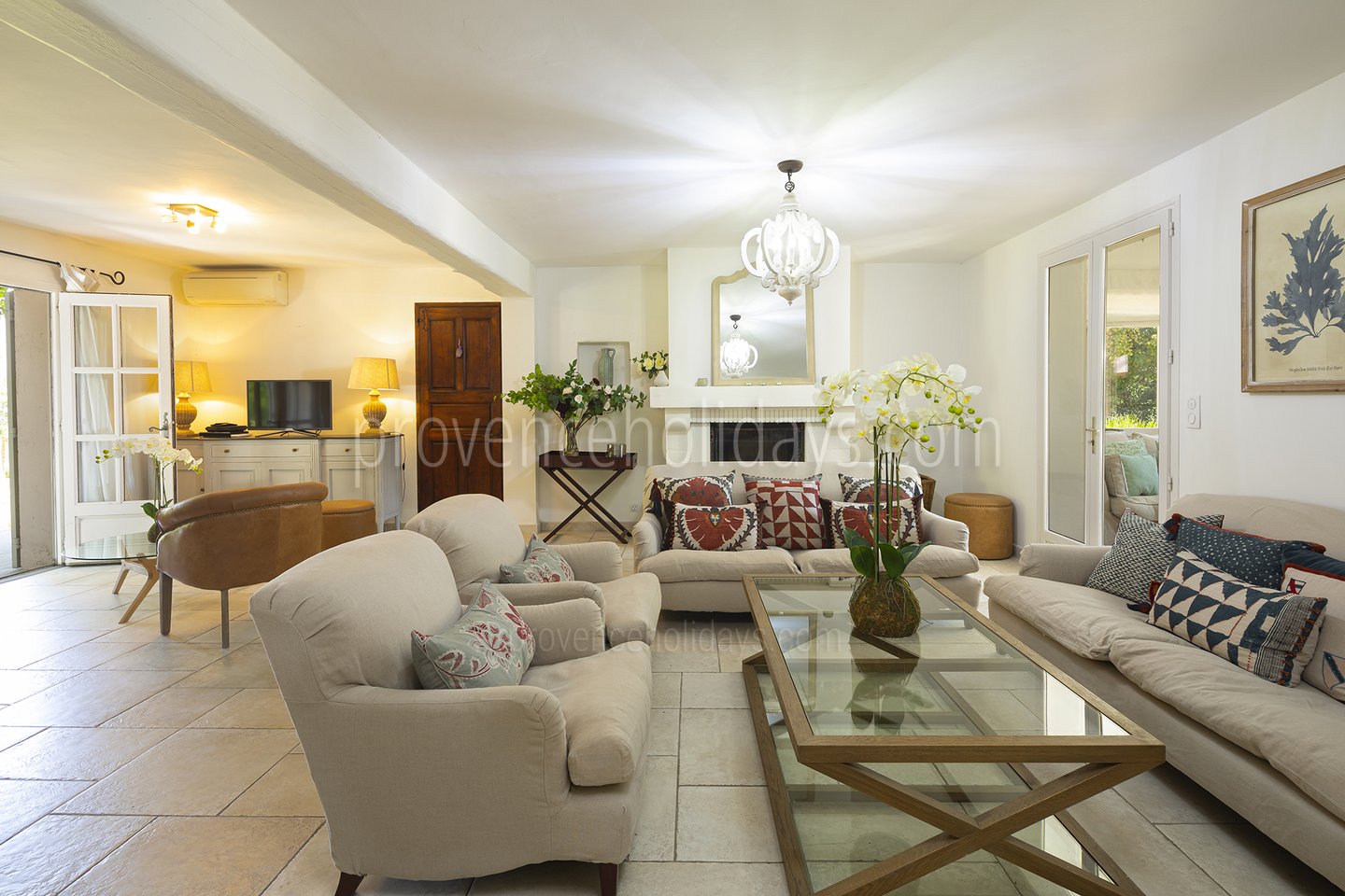 21 - Maison de la Colline: Villa: Interior