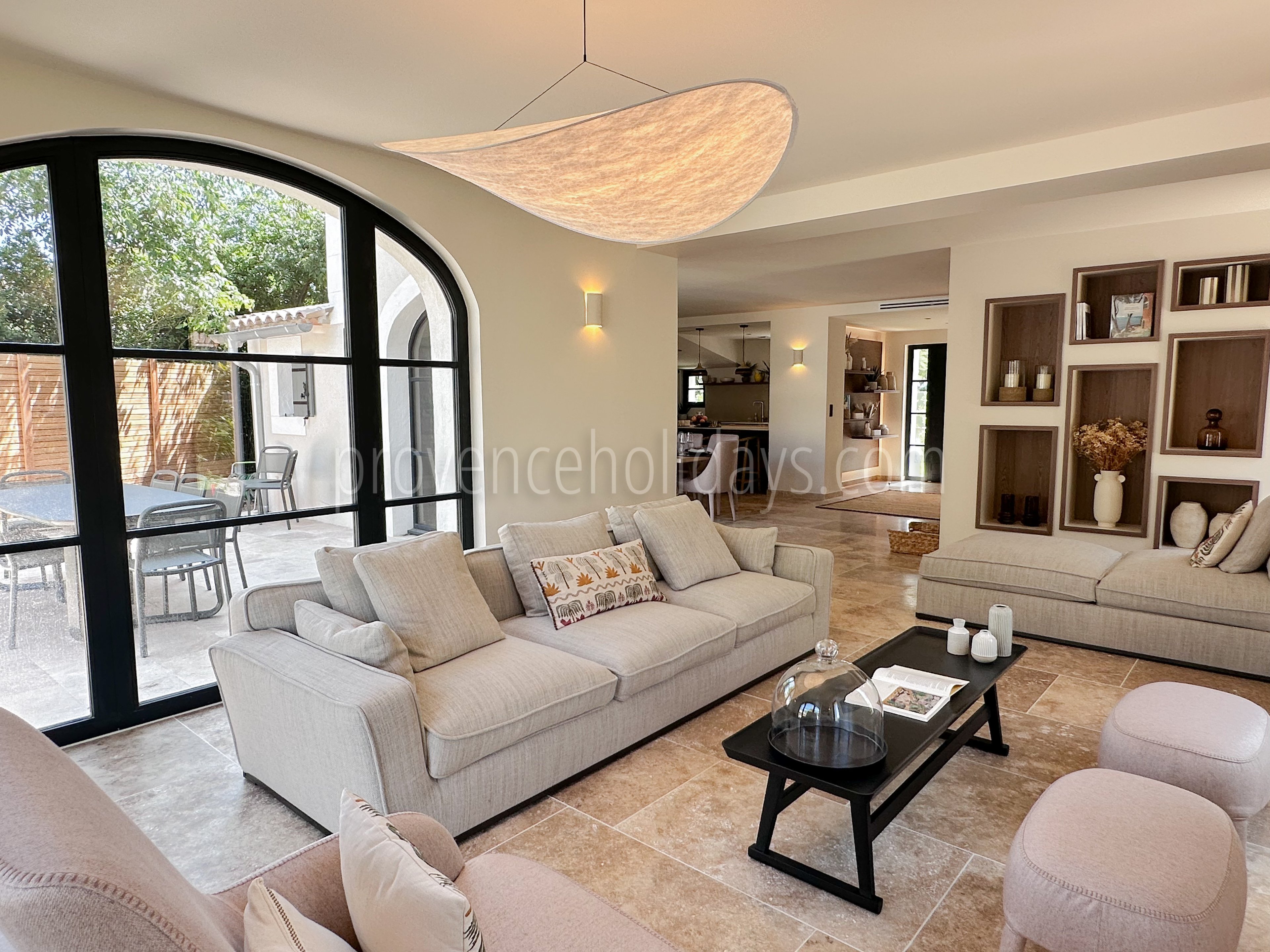 7 - Villa Oumai: Villa: Interior
