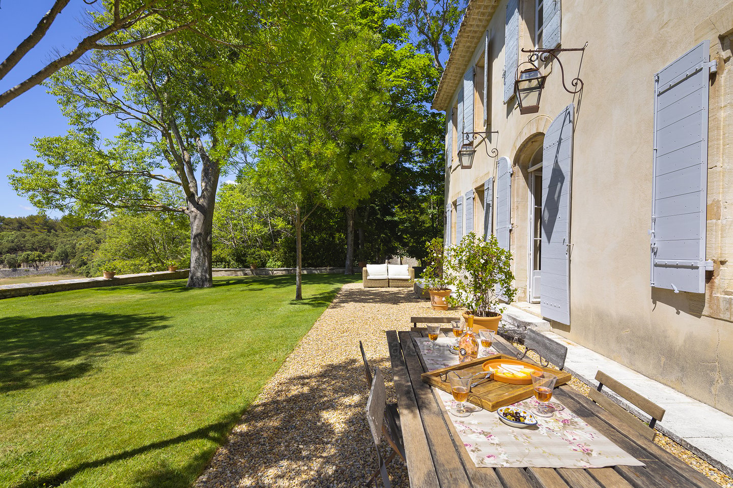 9 - Bastide de l\'Isle: Villa: Exterior