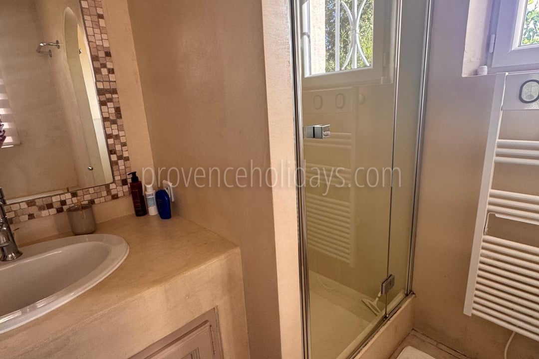 7 - Villa Gassinia: Villa: Bathroom