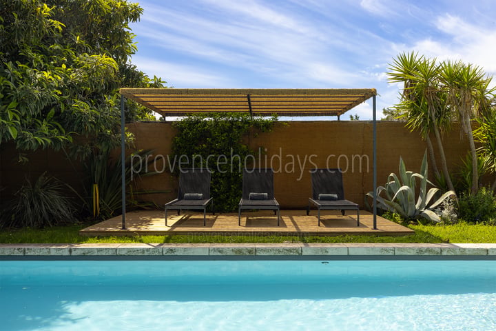 4 - Mas du Figuier: Villa: Pool