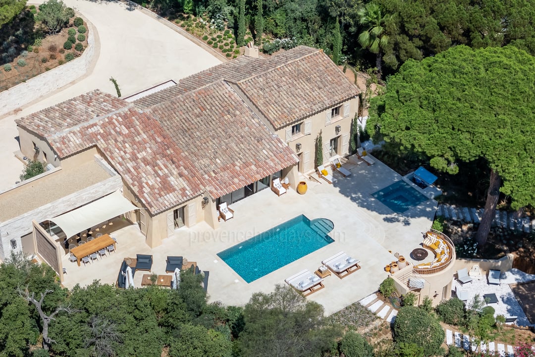 Prachtig uitzicht op zee, 5 slaapkamers en bioscoopzaal in Sainte-Maxime