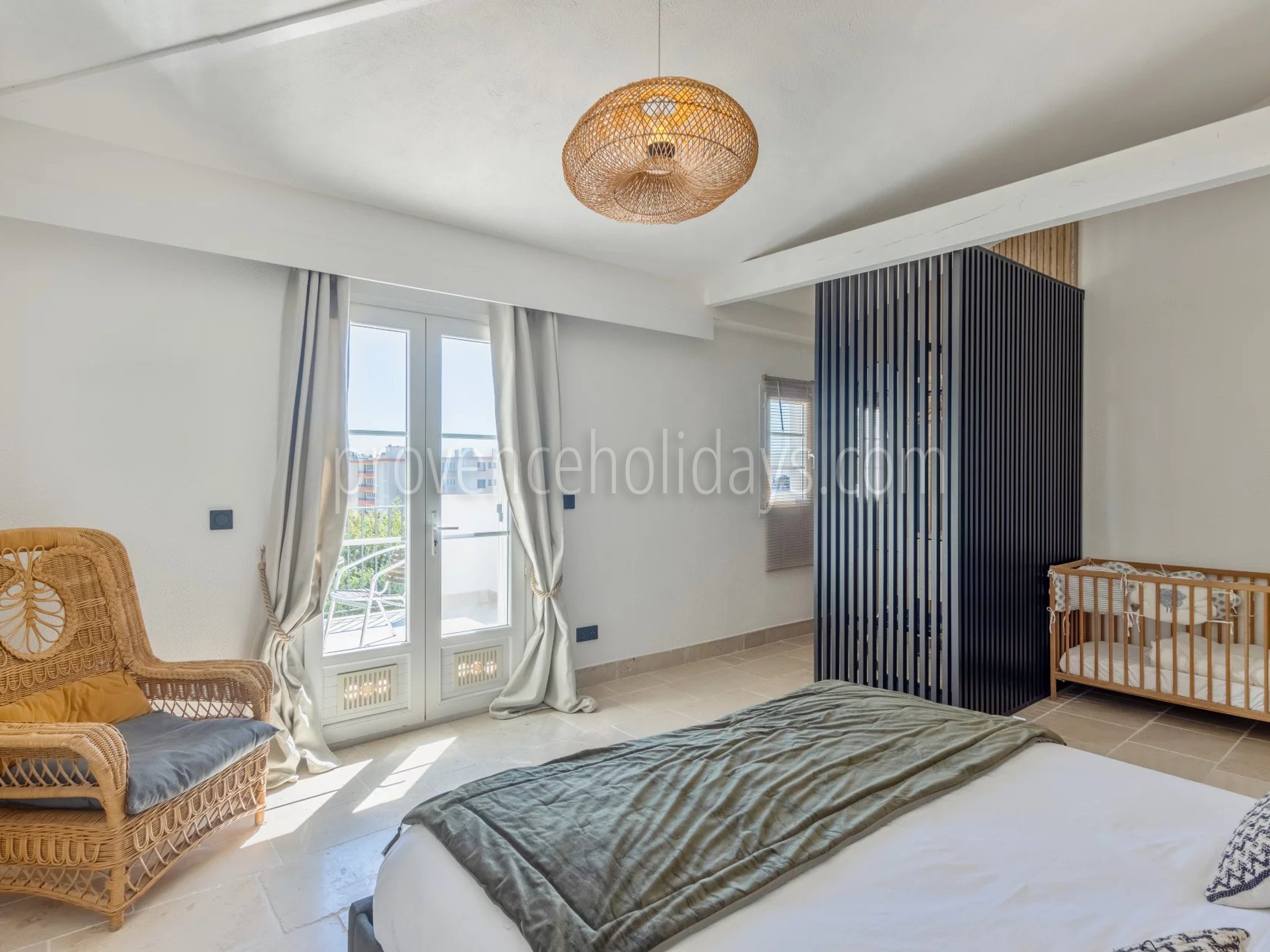 14 - Zeitgenössische Villa in Saint-Raphaël: Villa: Bedroom