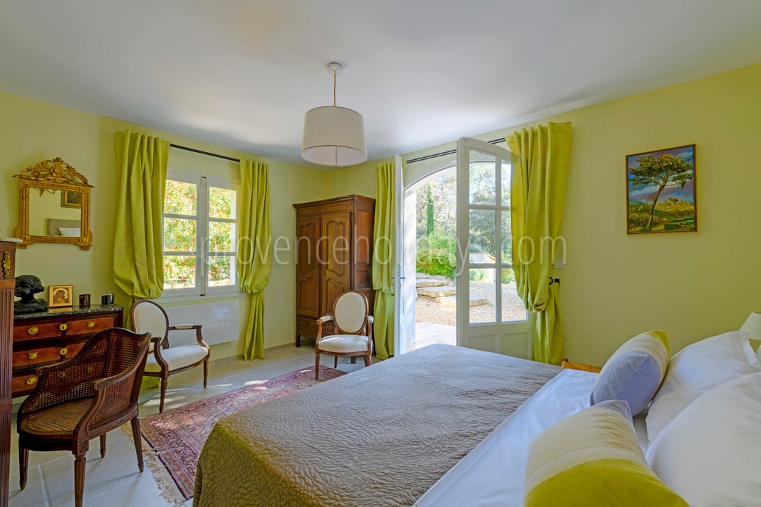 35 - Le Mas des Roses: Villa: Bedroom
