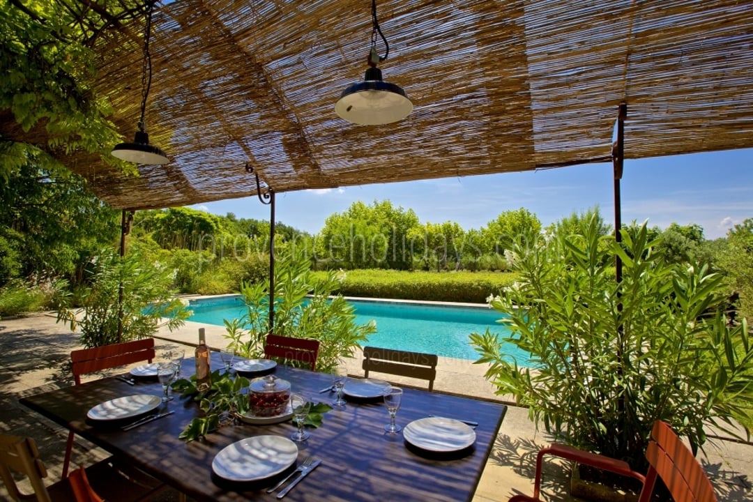 12 - Mas des Lavandes: Villa: Exterior