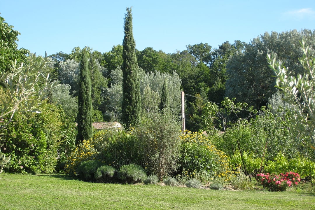 16 - Chez Martine: Villa: Exterior