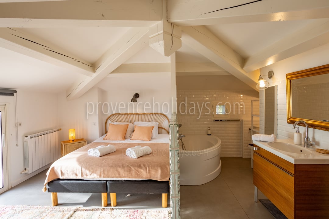 5 - Villa Clémentine: Villa: Bedroom