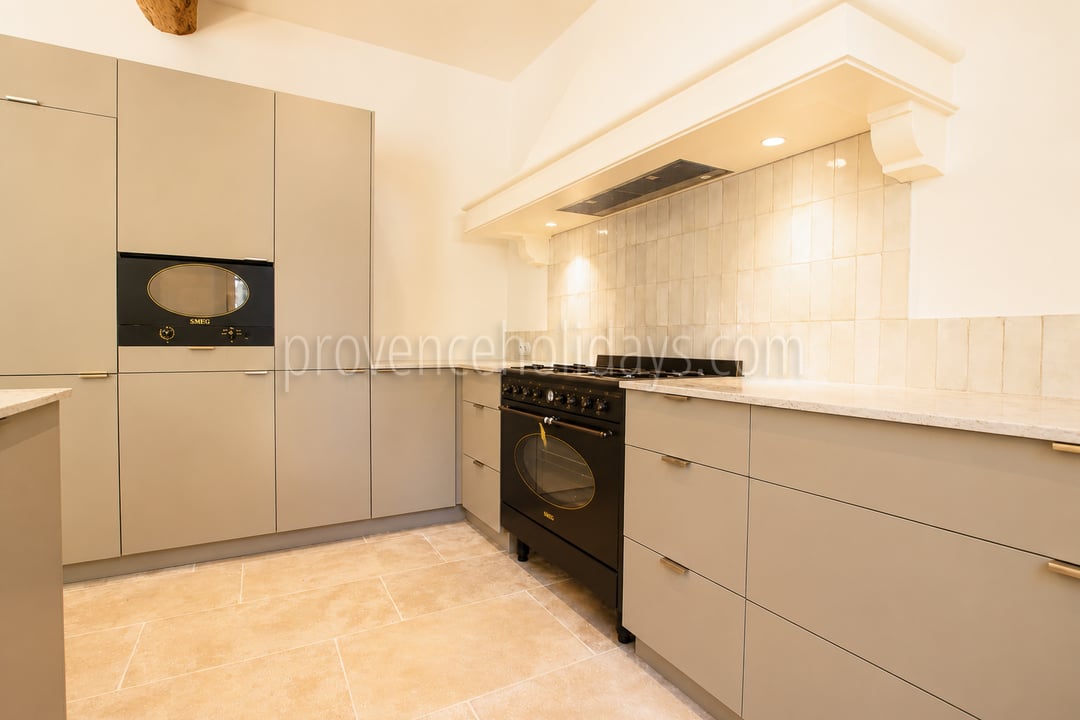12 - Renoviertes Dorfhaus in Maussane-les-Alpilles: Villa: Interior