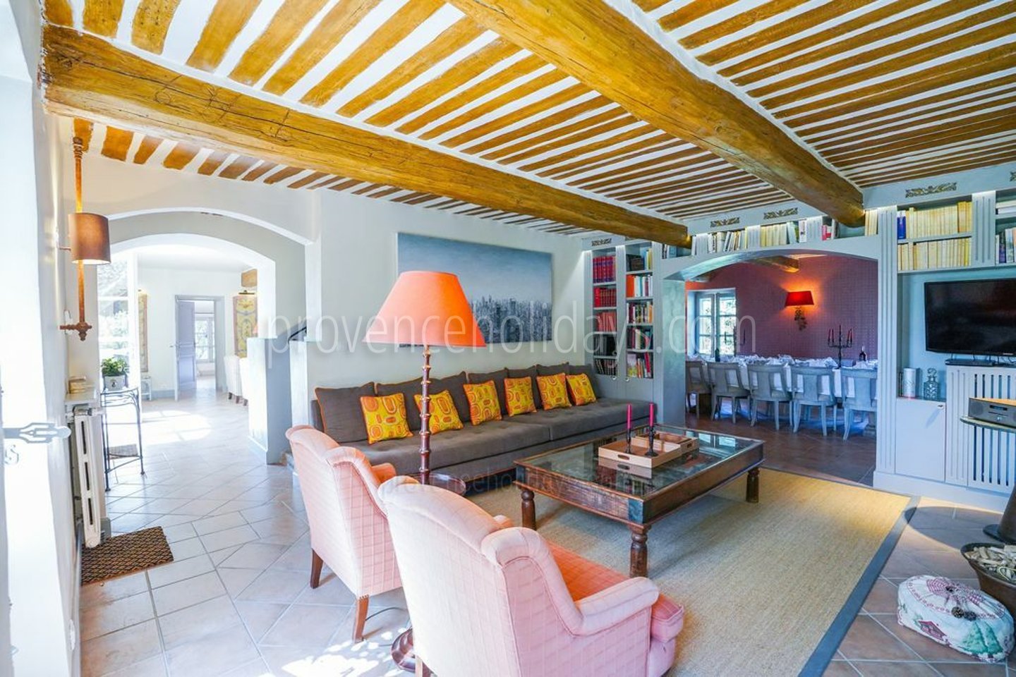 25 - Mas Saint-Andiol: Villa: Interior