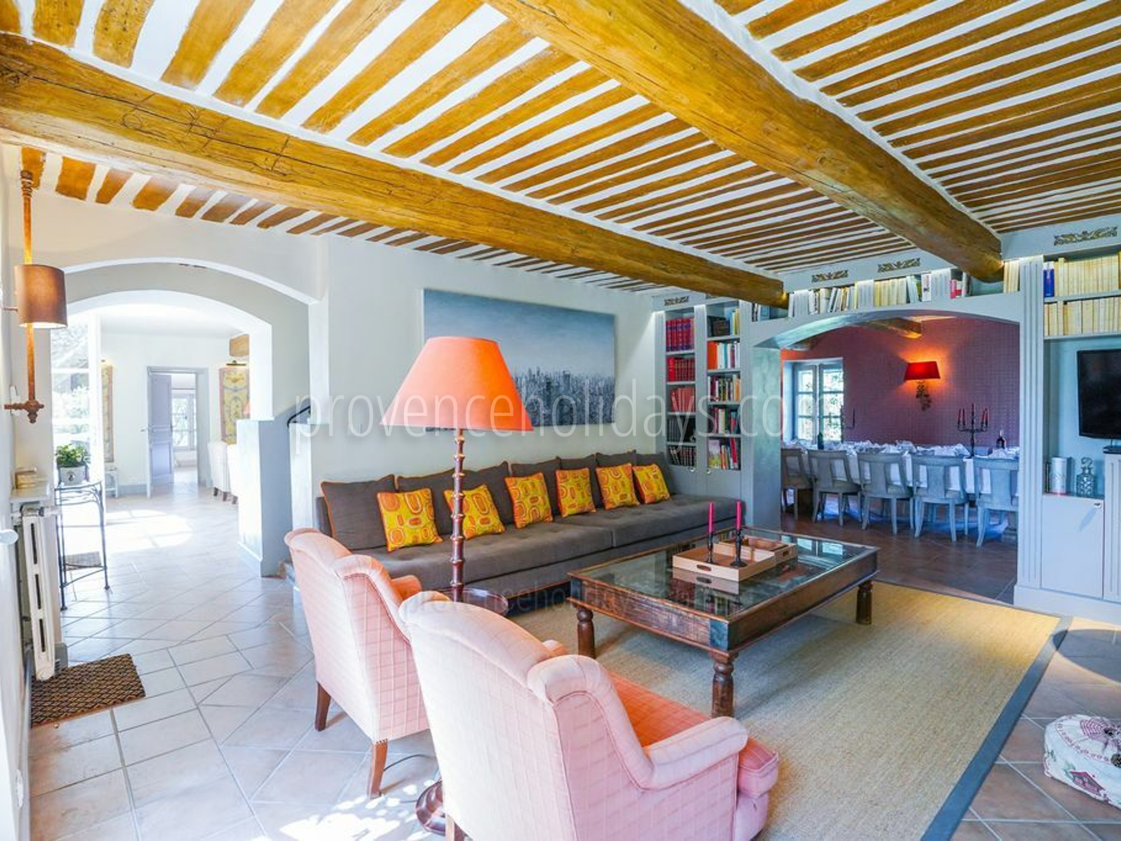 25 - Mas Saint-Andiol: Villa: Interior