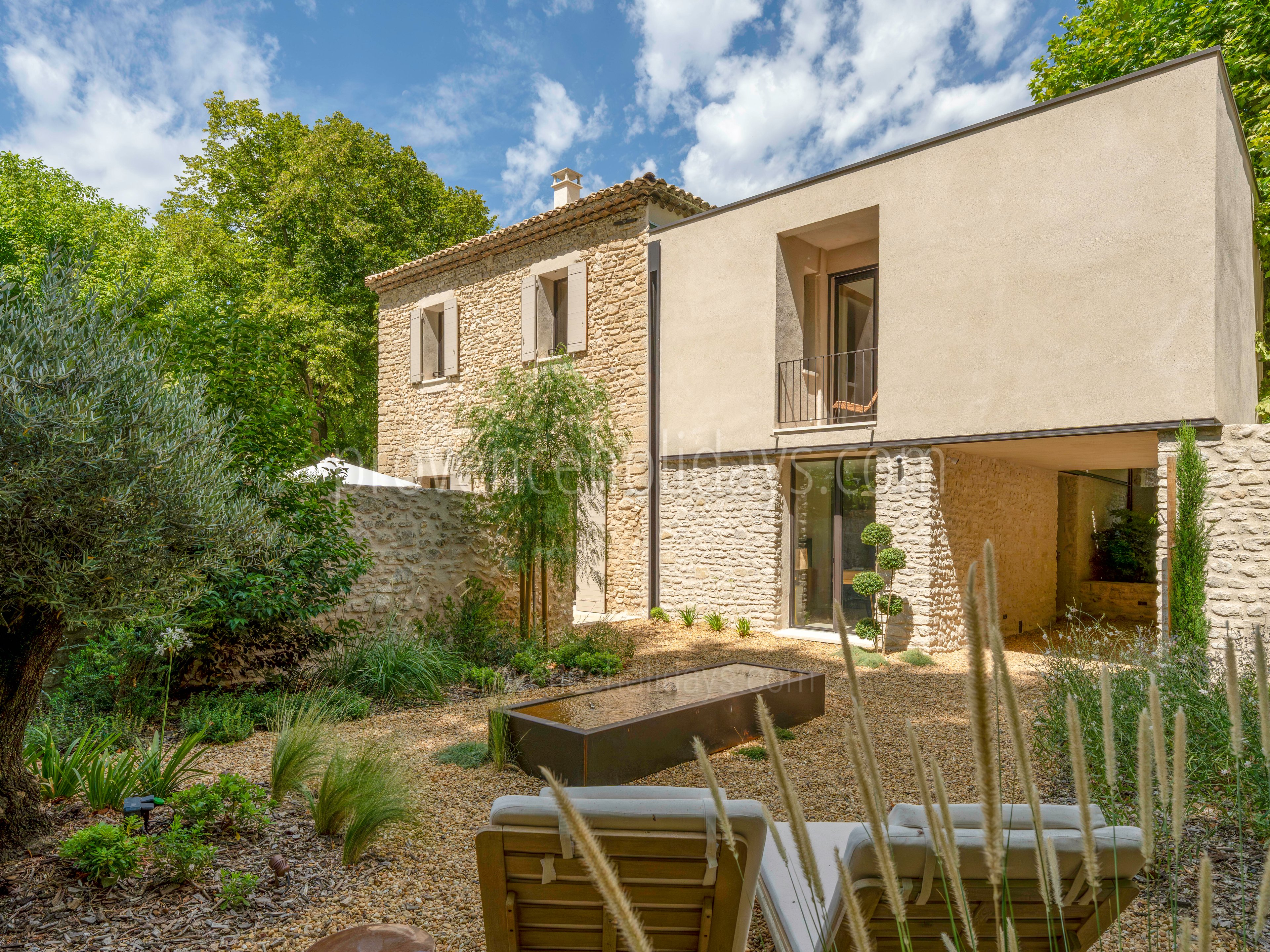 11 - Domaine de la Sorgue: Villa: Exterior