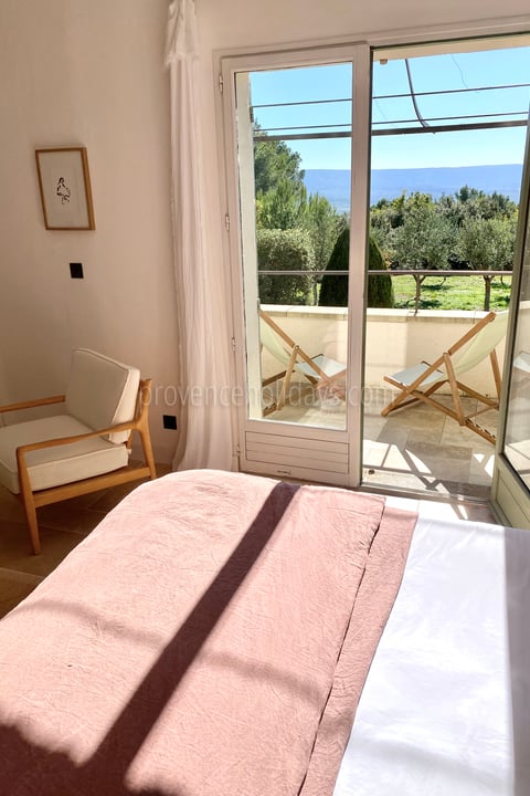 44 - Mas des Collines du Luberon: Villa: Bedroom