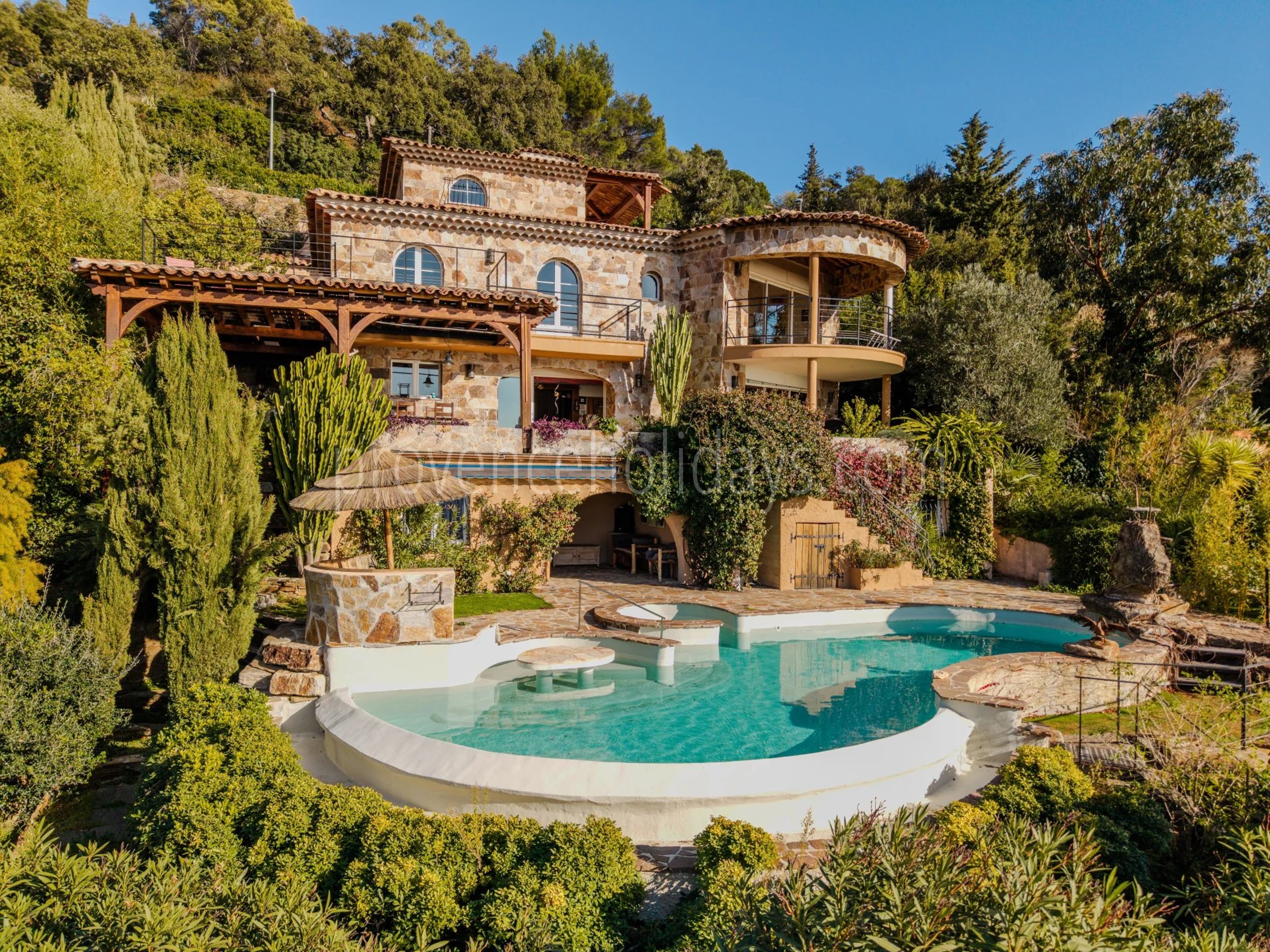 4 - Villa provençale à Rayol-Canadel-sur-Mer: Villa: Exterior