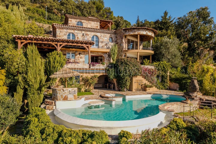 4 - Villa provençale à Rayol-Canadel-sur-Mer: Villa: Exterior