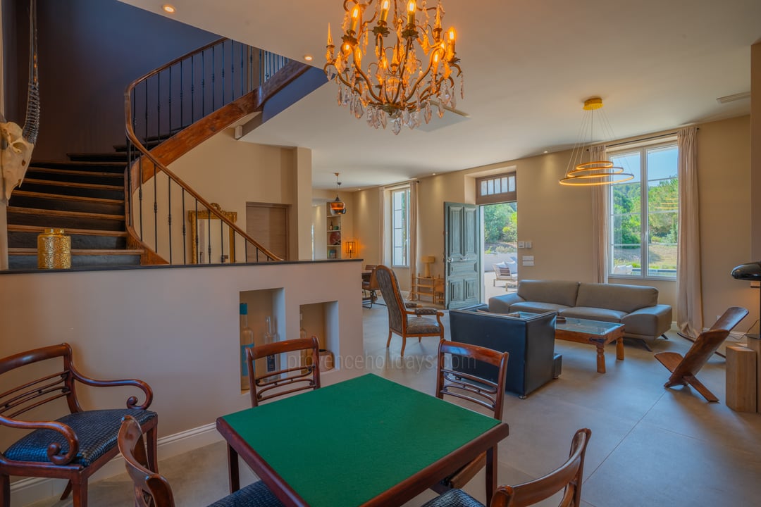11 - Bastidon: Villa: Interior