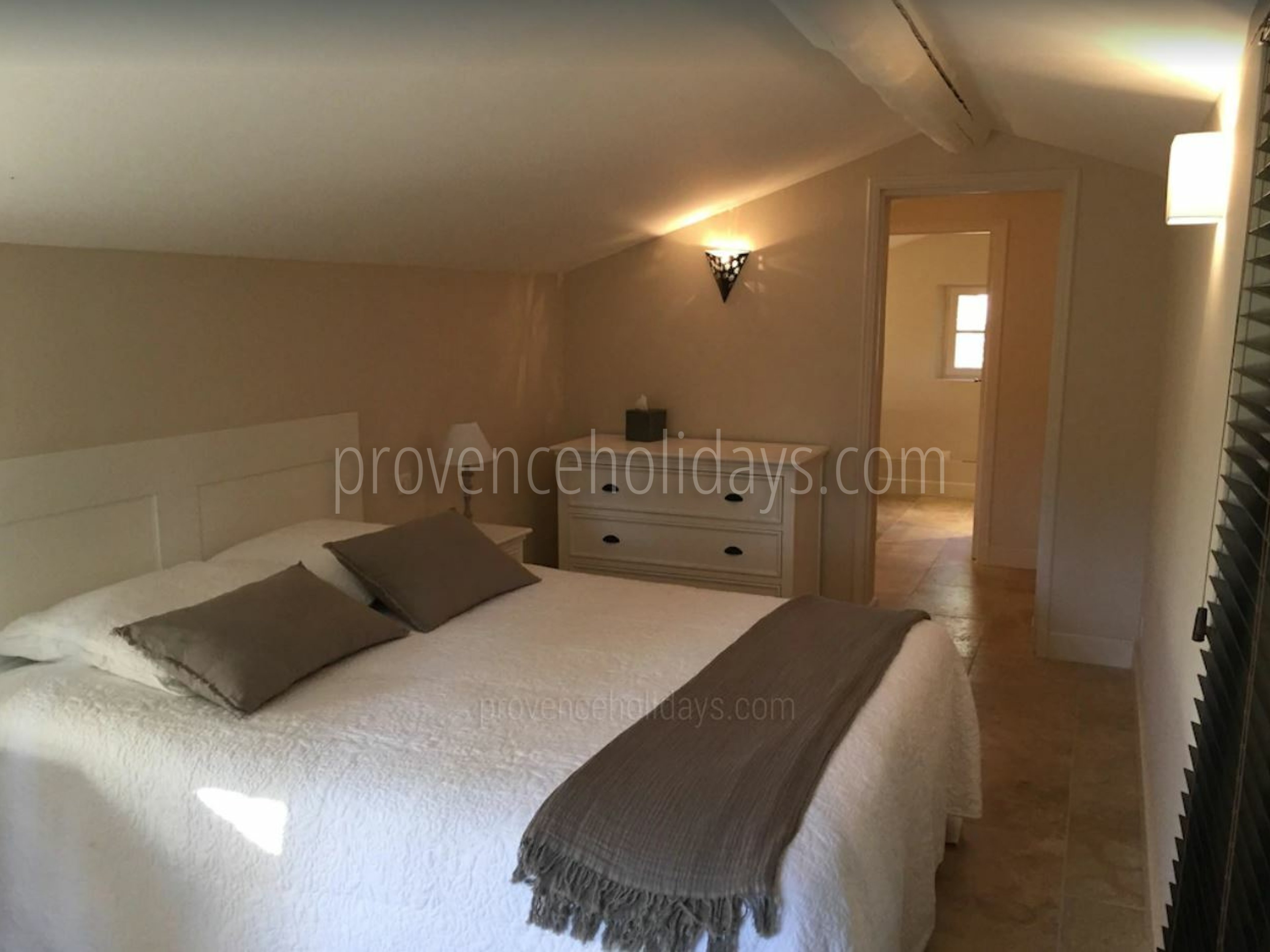 5 - Villa Rémy: Villa: Bedroom