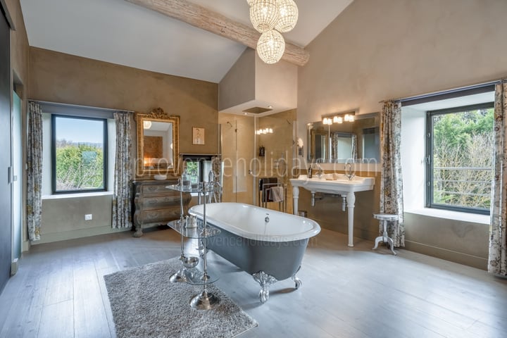 53 - Bastide de la Myrte: Villa: Bathroom