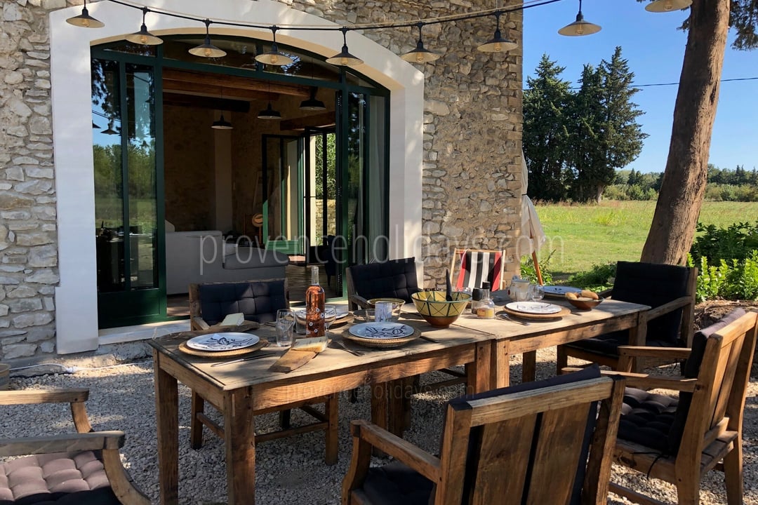 12 - Mas du Vaucluse: Villa: Exterior