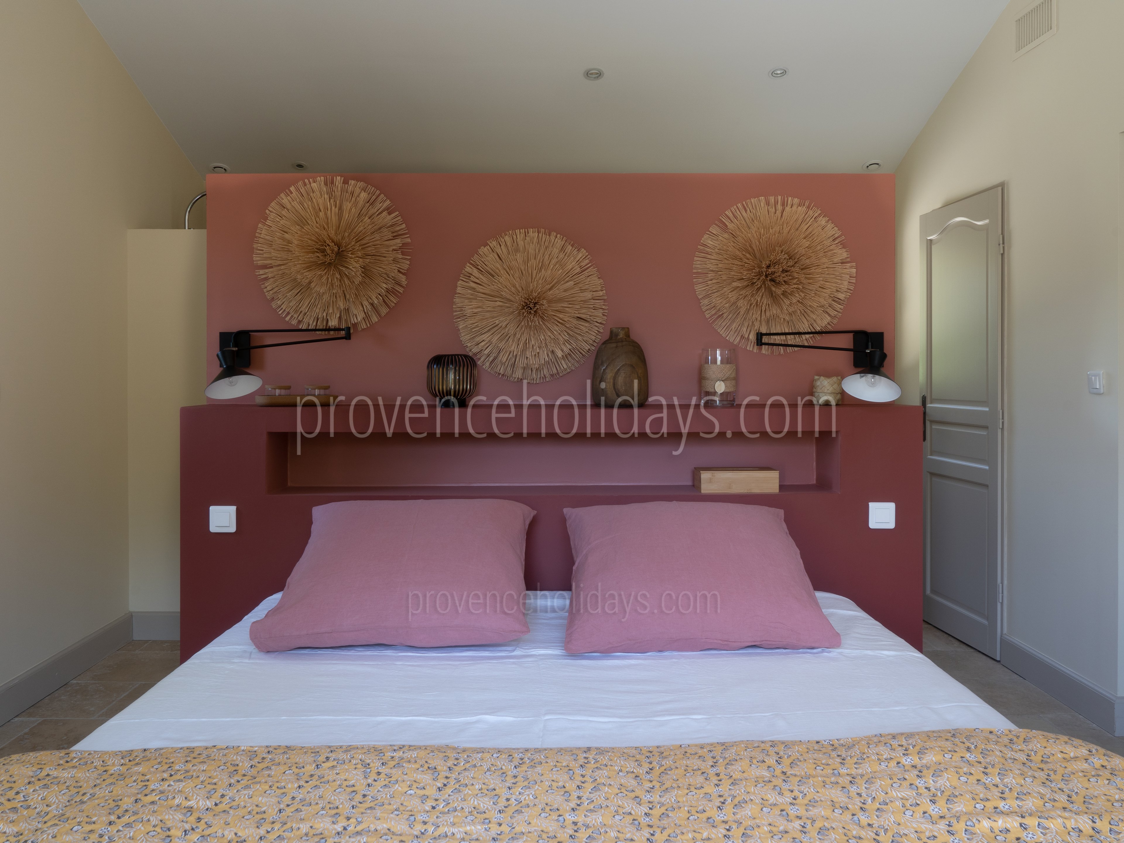 4 - Mas des Aupiho: Villa: Bedroom