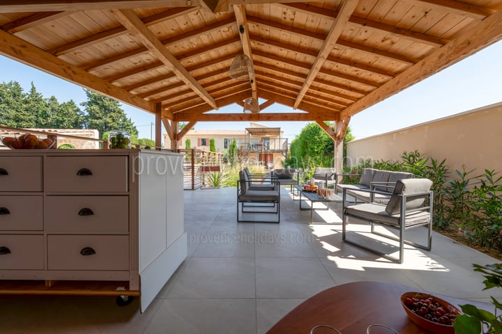 11 - Mas du Repos: Villa: Exterior