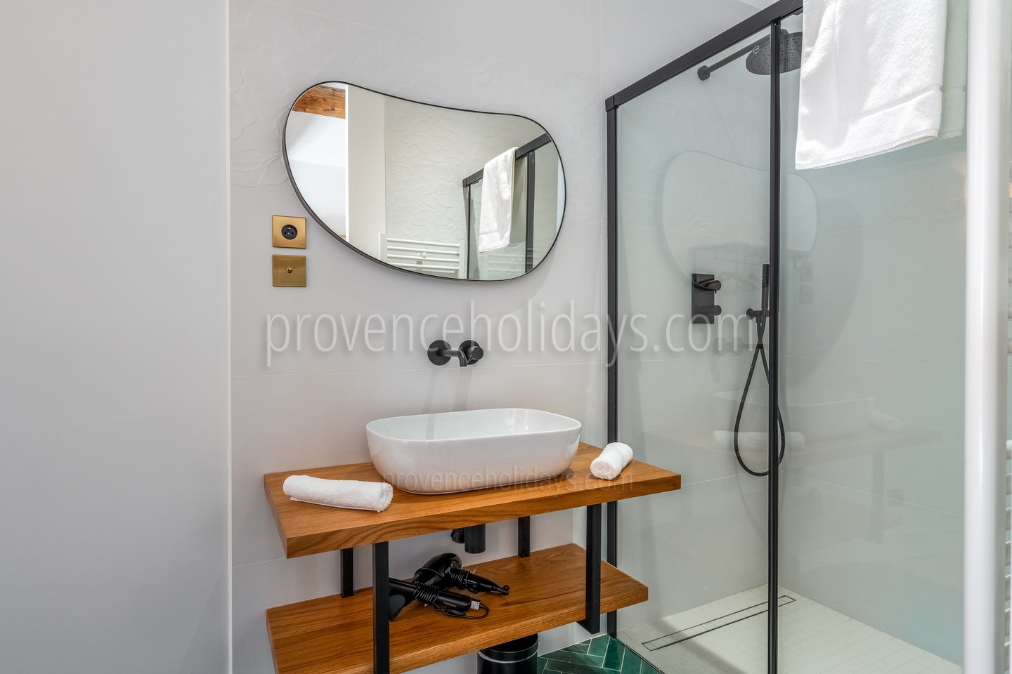 40 - Mas de Bellevue: Villa: Bathroom