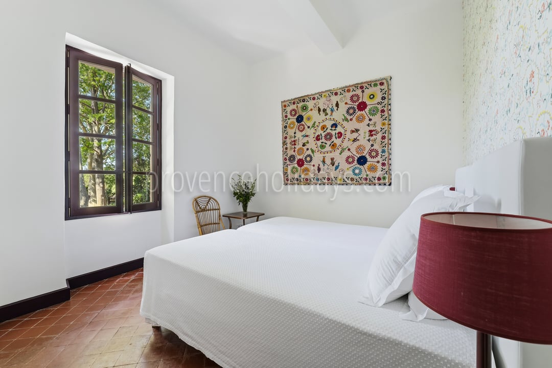 66 - Bastide Mouriès: Villa: Bedroom