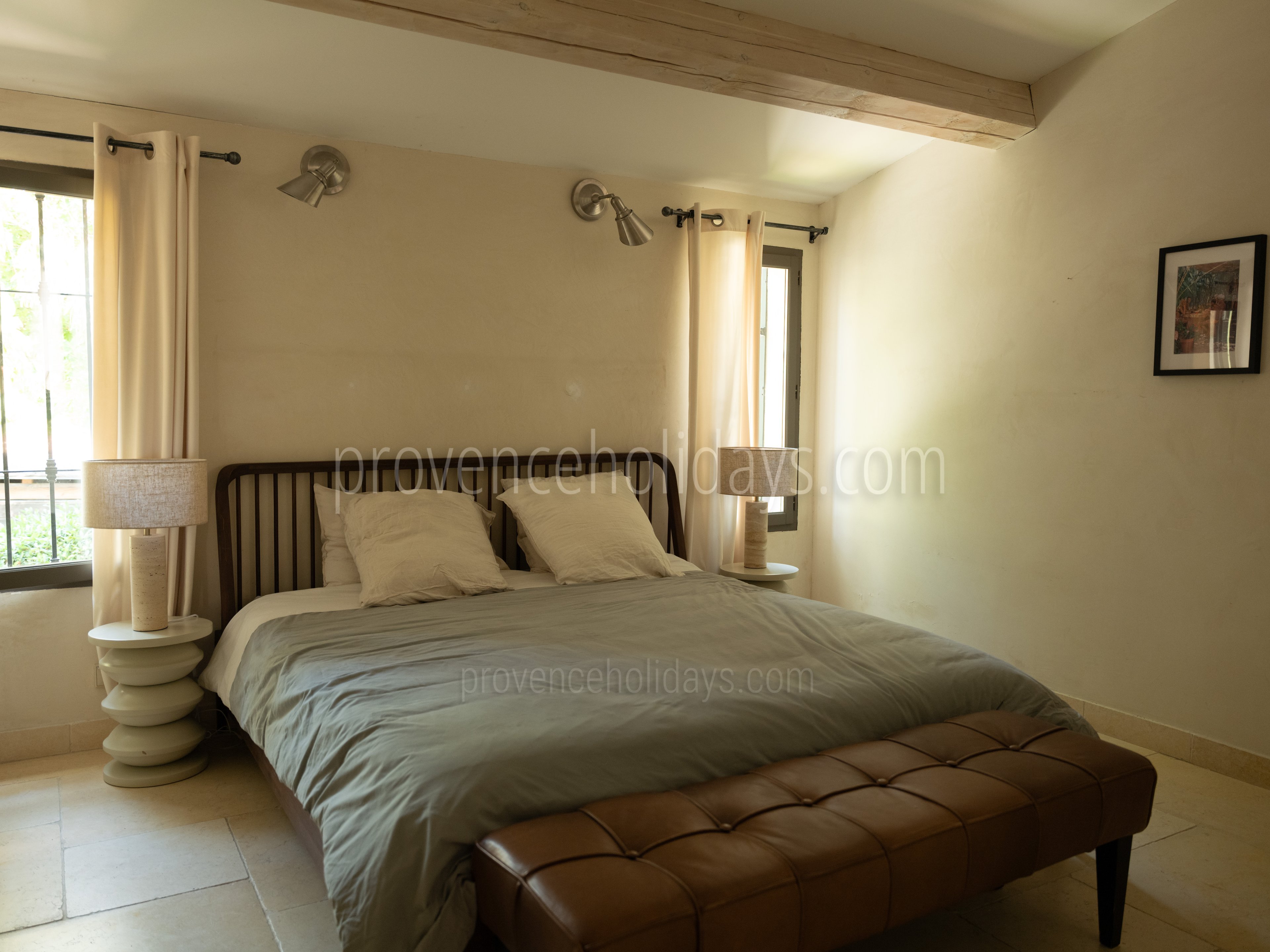 18 - Villa les Pins: Villa: Bedroom